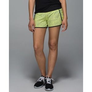 Lululemon Run Time Shorts Dottie Dash Clarity Yellow Size 8